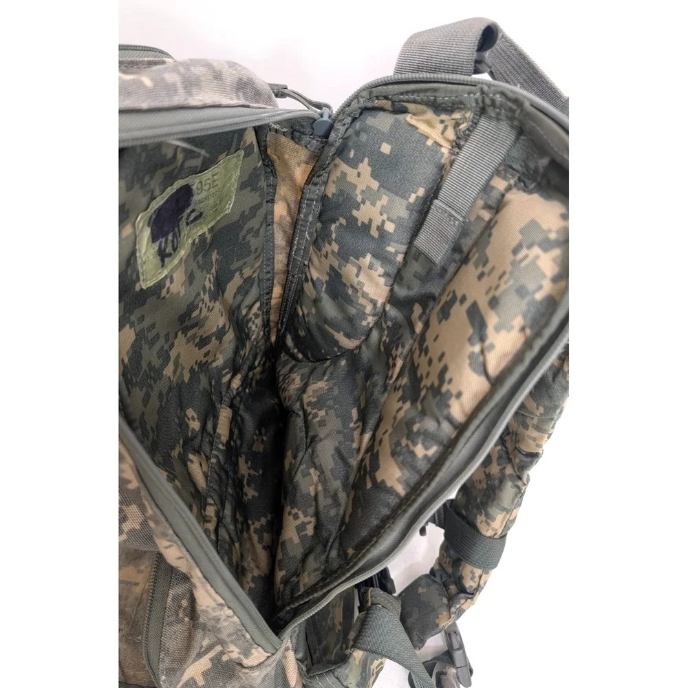 US Military MOLLE II Hydration Backpack - Padded back pack